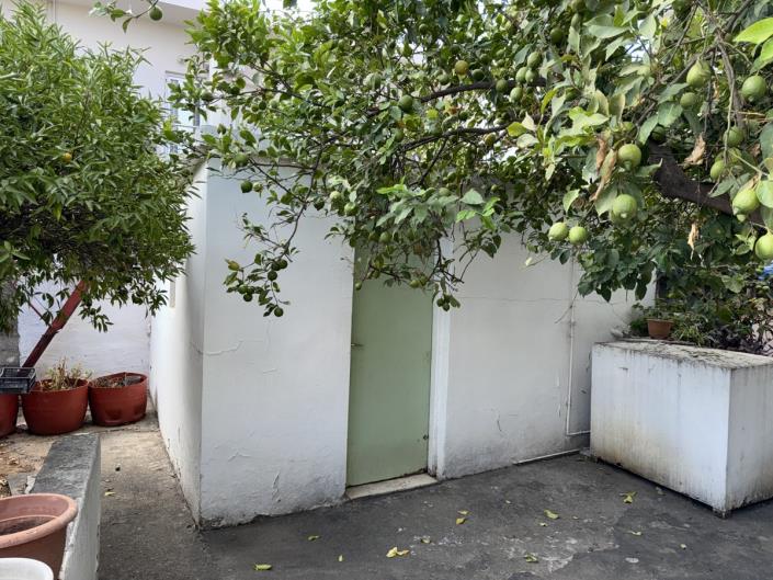 Image No.28-2 Bed House for sale