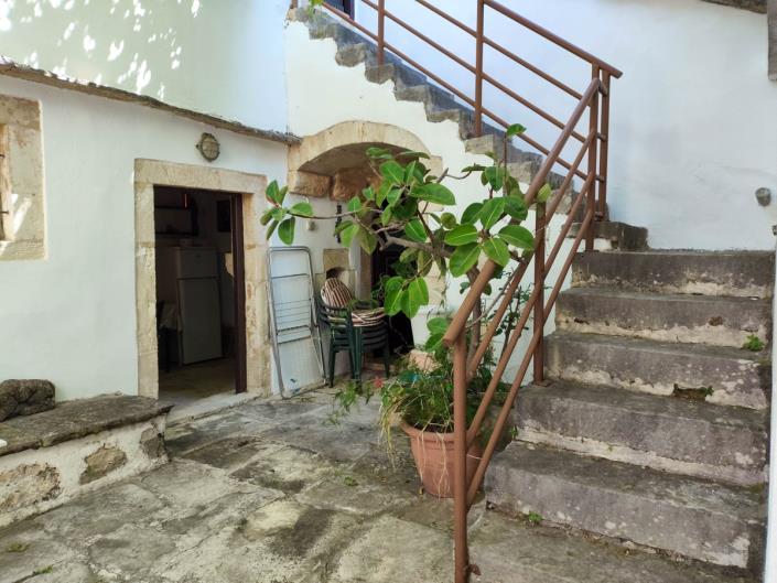 Image No.4-3 Bed Village House for sale