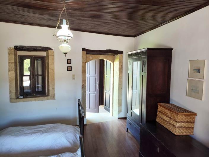 Image No.23-3 Bed Village House for sale