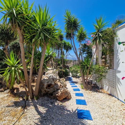 Image No.46-2 Bed Villa / Detached for sale