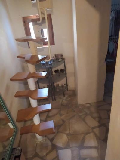 Image No.10-5 Bed House for sale