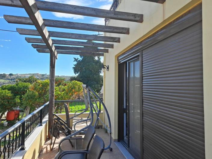 Image No.12-3 Bed Maisonette for sale