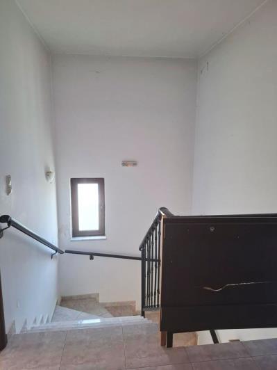 Image No.17-3 Bed Maisonette for sale