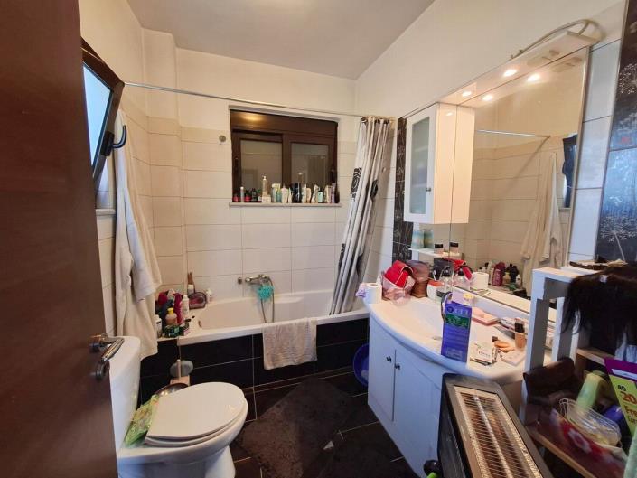 Image No.21-3 Bed Maisonette for sale