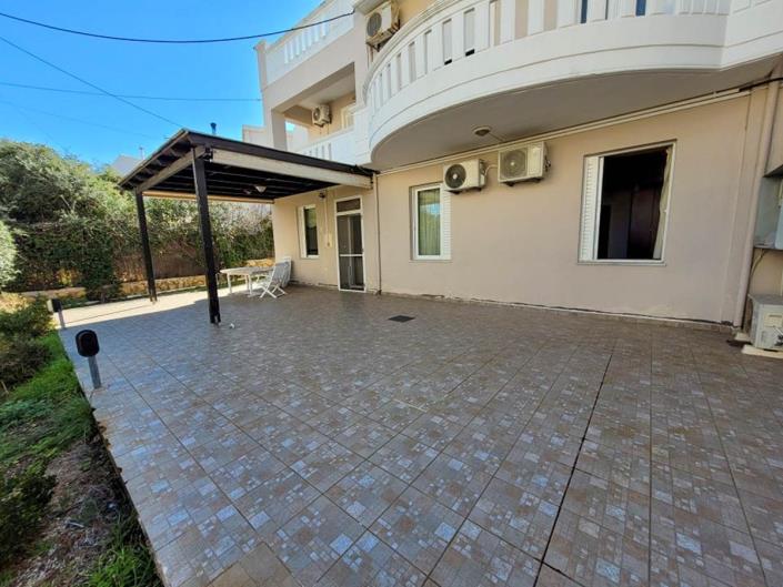 Image No.4-Maison / Villa de 8 chambres à vendre à Agios Onoufrios