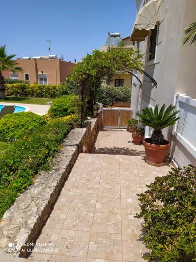 Image No.15-Maison / Villa de 8 chambres à vendre à Agios Onoufrios