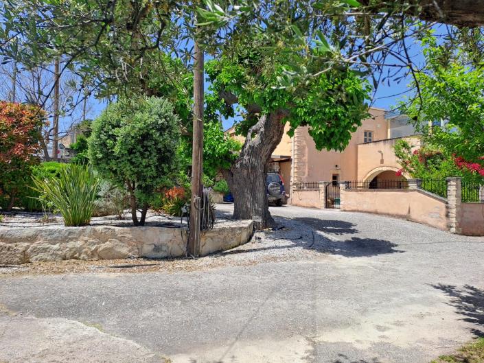 Image No.8-3 Bed Villa / Detached for sale