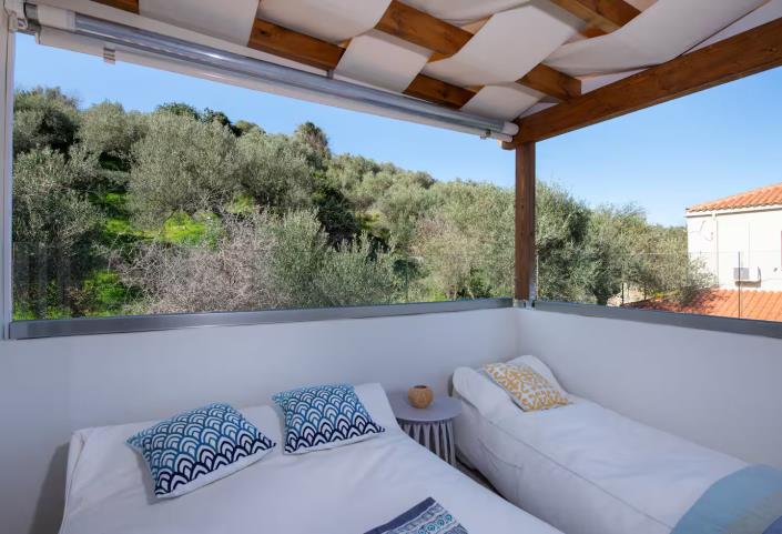 Image No.29-2 Bed Villa / Detached for sale