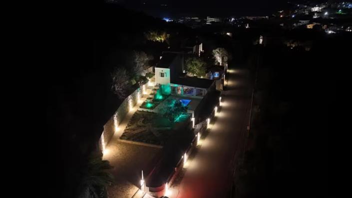 Image No.50-2 Bed Villa / Detached for sale