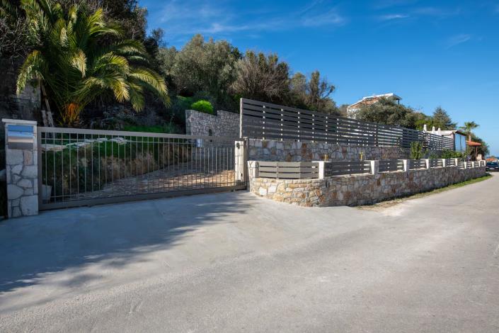 Image No.53-2 Bed Villa / Detached for sale