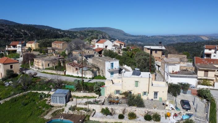 Image No.47-2 Bed Village House for sale