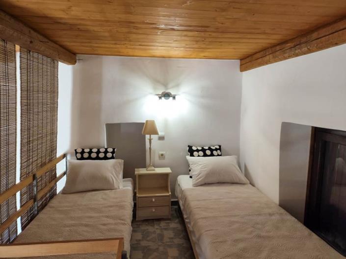 Image No.16-1 Bed House for sale