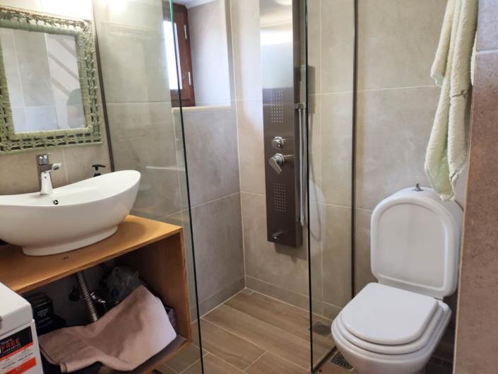 Image No.20-1 Bed House for sale