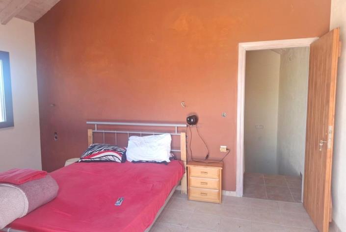 Image No.14-2 Bed House for sale