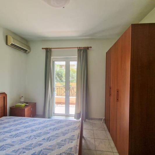 Image No.24-4 Bed House for sale