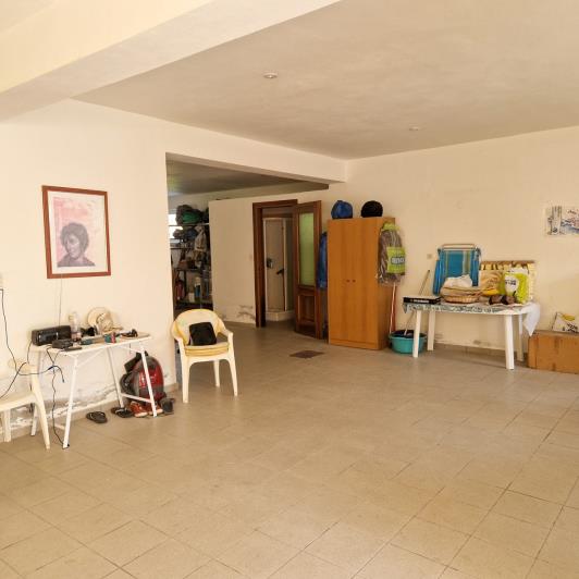 Image No.25-4 Bed House for sale