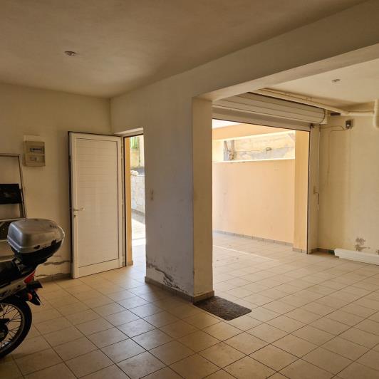 Image No.27-4 Bed House for sale