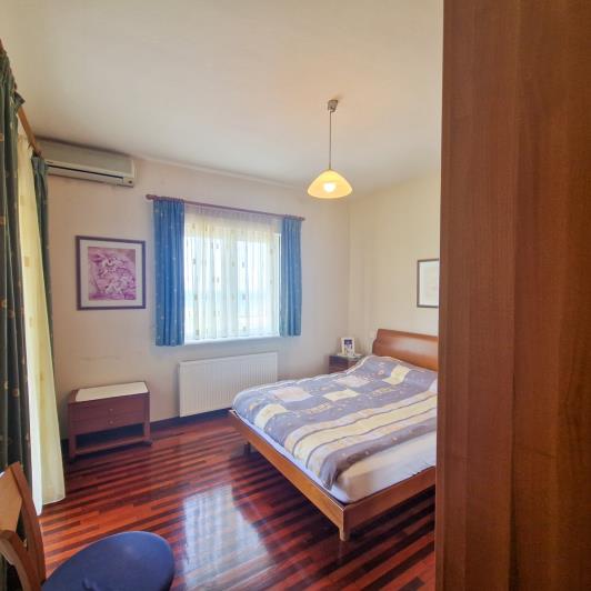 Image No.44-4 Bed House for sale