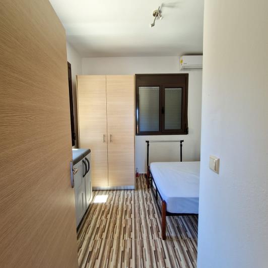 Image No.18-5 Bed Semi-Detached for sale