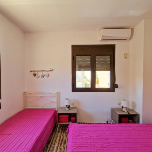 Image No.23-5 Bed Semi-Detached for sale