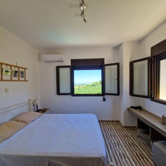 Image No.27-5 Bed Semi-Detached for sale