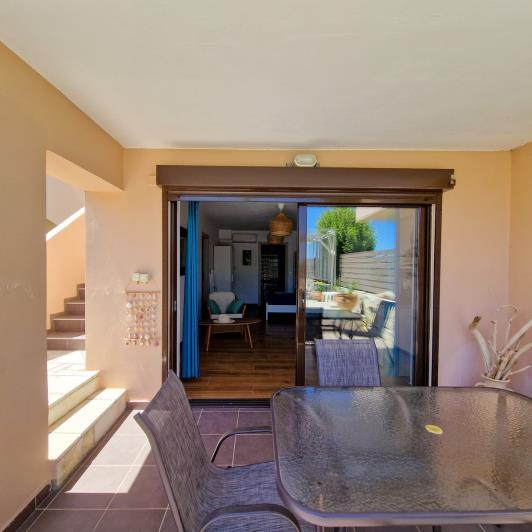 Image No.40-5 Bed Semi-Detached for sale