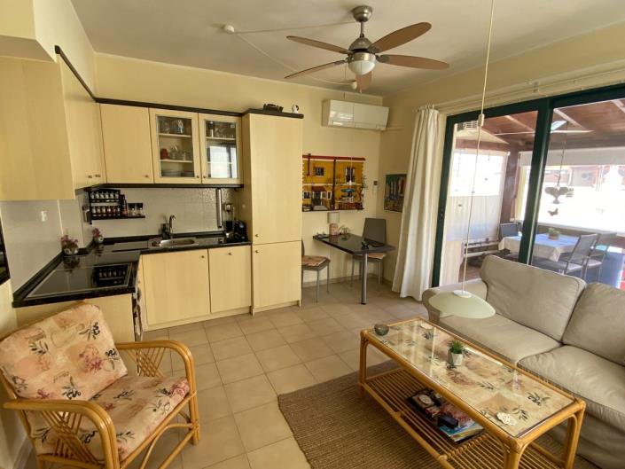 Image No.20-2 Bed Semi-Detached for sale