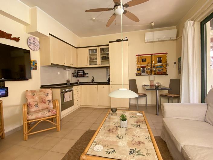 Image No.22-2 Bed Semi-Detached for sale