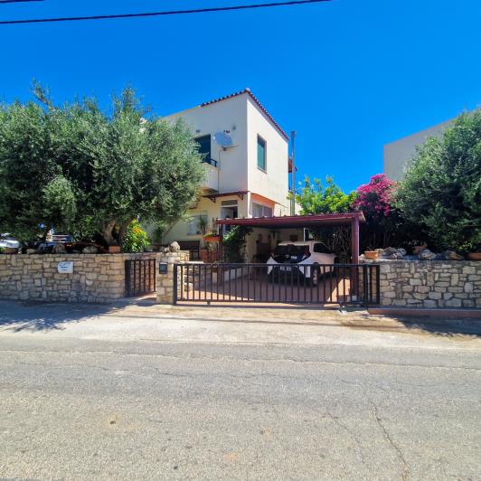 Image No.59-2 Bed Semi-Detached for sale