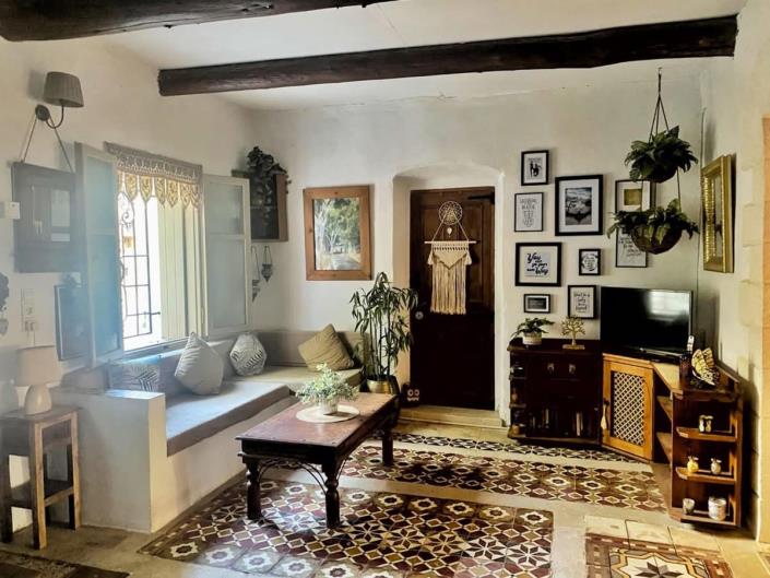 Image No.2-4 Bed Village House for sale