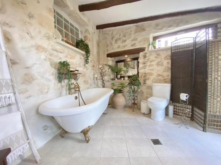 Image No.27-4 Bed Village House for sale