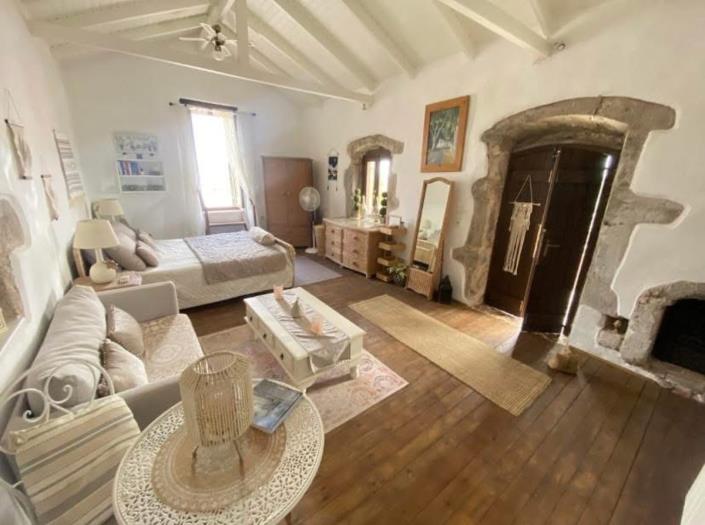 Image No.36-4 Bed Village House for sale