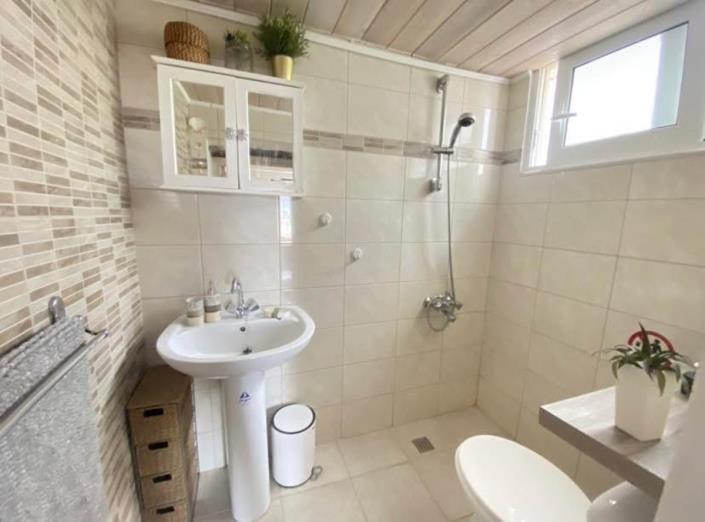 Image No.40-4 Bed Village House for sale