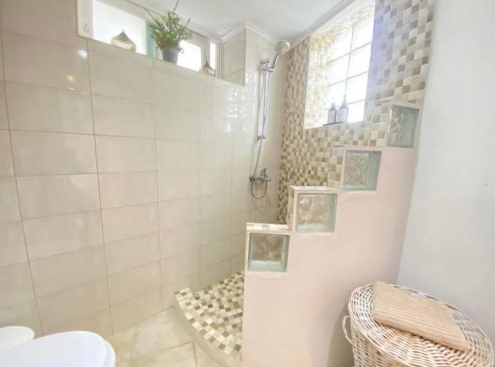Image No.42-4 Bed Village House for sale