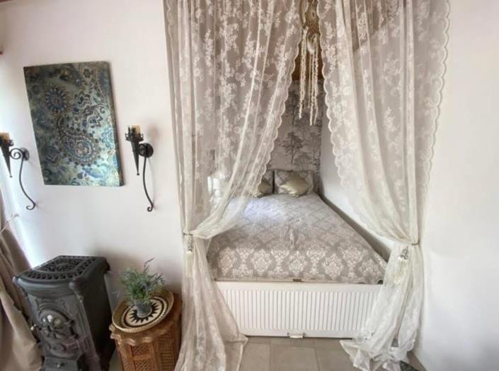 Image No.47-4 Bed Village House for sale