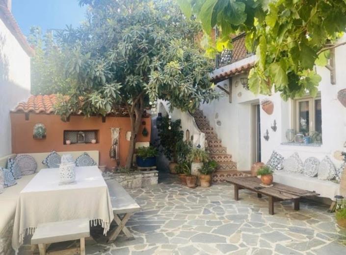 Image No.48-4 Bed Village House for sale