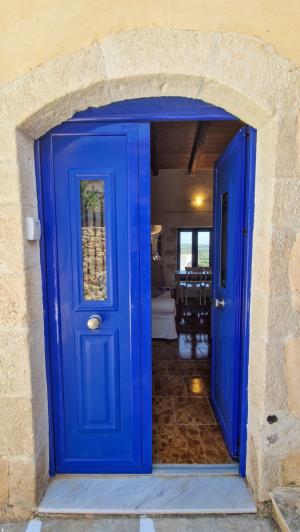 Image No.5-2 Bed Village House for sale