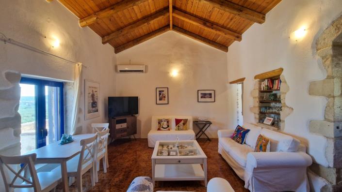 Image No.12-2 Bed Village House for sale