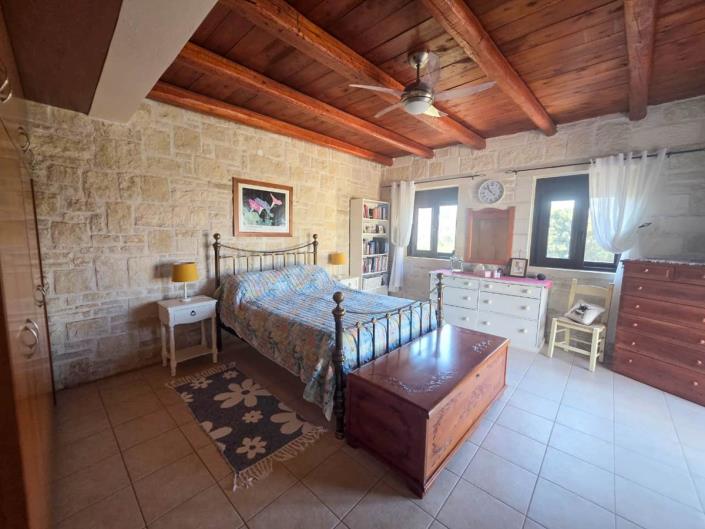 Image No.26-3 Bed Villa / Detached for sale