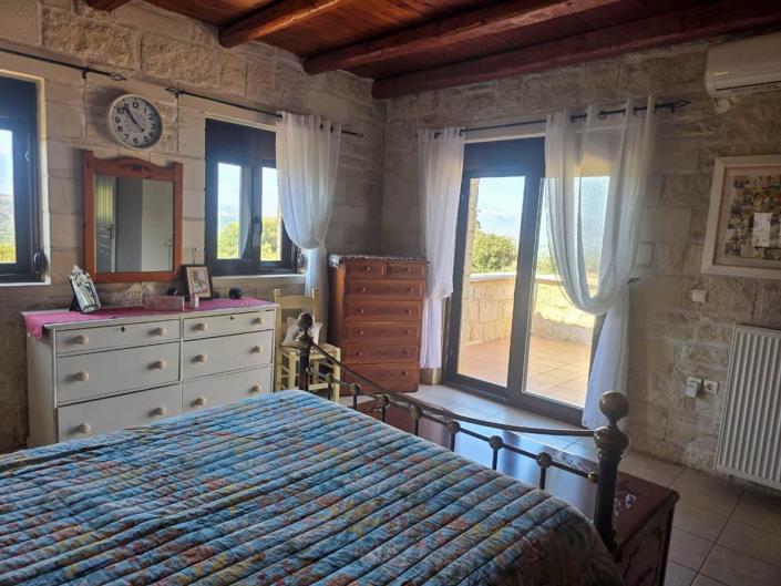 Image No.27-3 Bed Villa / Detached for sale