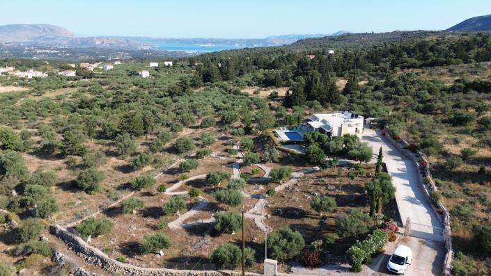 Image No.2-2 Bed Villa / Detached for sale
