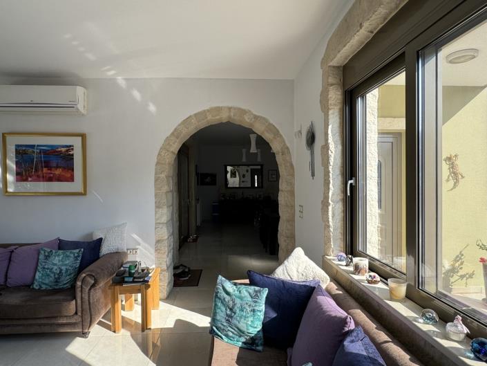 Image No.7-2 Bed Villa / Detached for sale