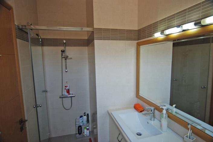 Image No.16-2 Bed Villa / Detached for sale
