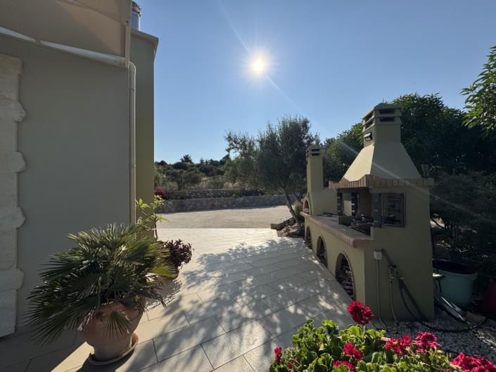 Image No.25-2 Bed Villa / Detached for sale