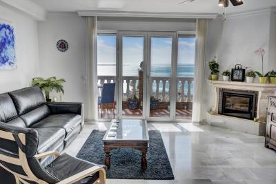 Beachfront-Townhouse-for-sale-in-Benalmadena-2026-02-13-006_07_08_09_10