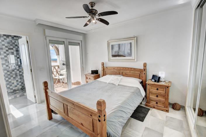 Image No.24-2 Bed Townhouse for sale