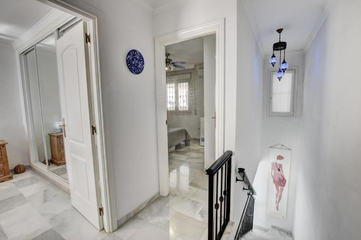 Image No.28-2 Bed Townhouse for sale