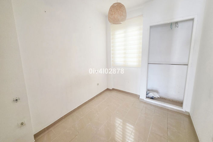 Image No.15-3 Bed Property for sale