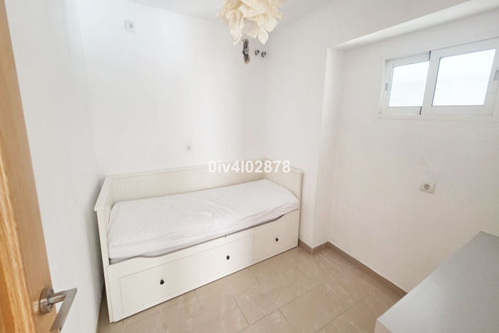 Image No.16-3 Bed Property for sale