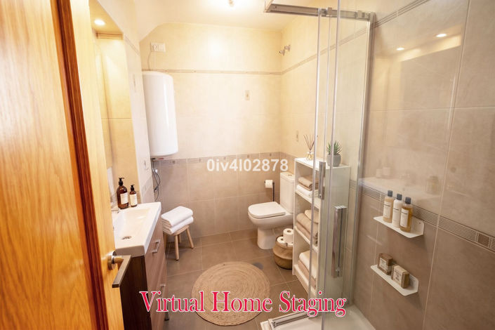 Image No.9-3 Bed Property for sale
